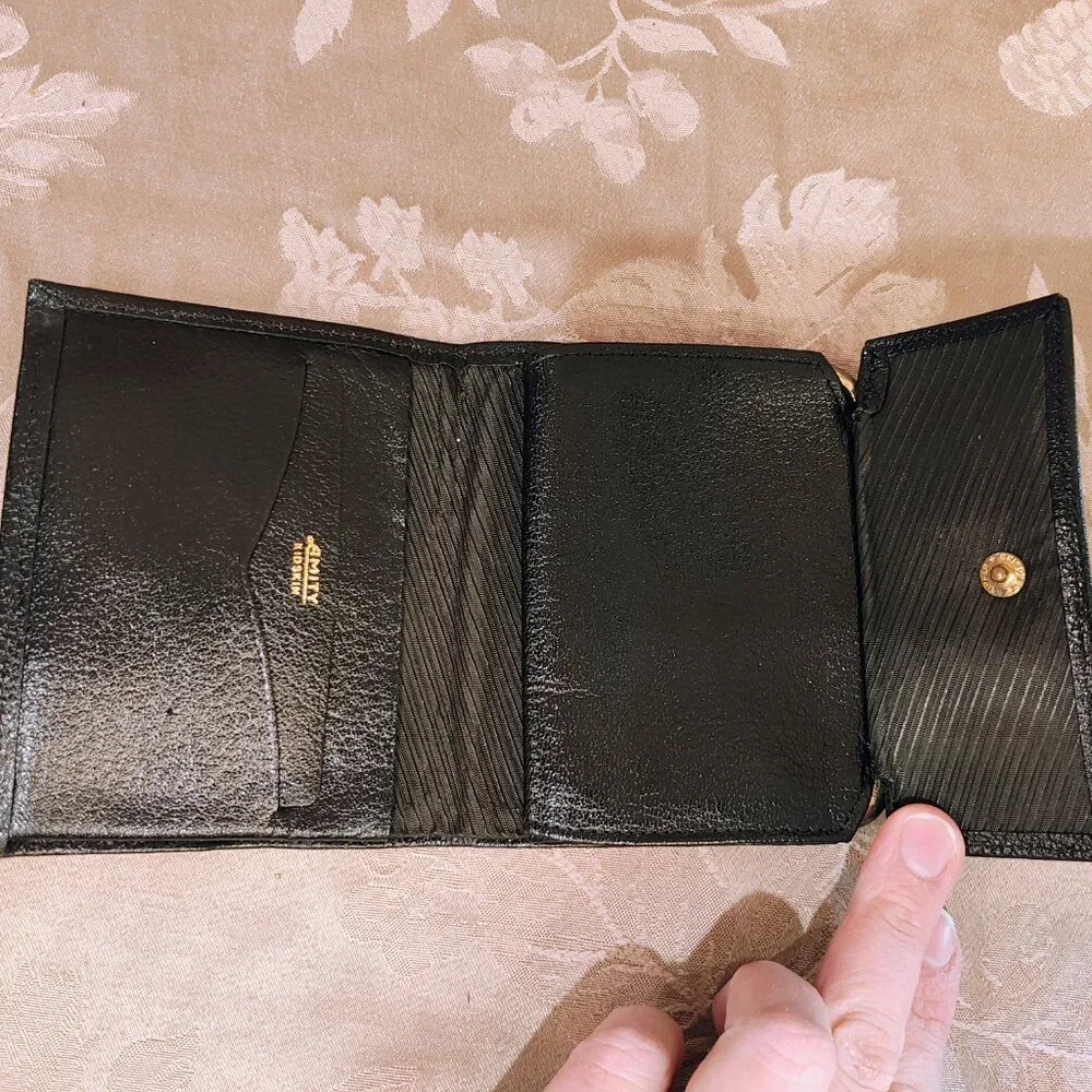 Amity Kid Skin, Vintage Fold Wallet, Used - Picture 4 of 7
